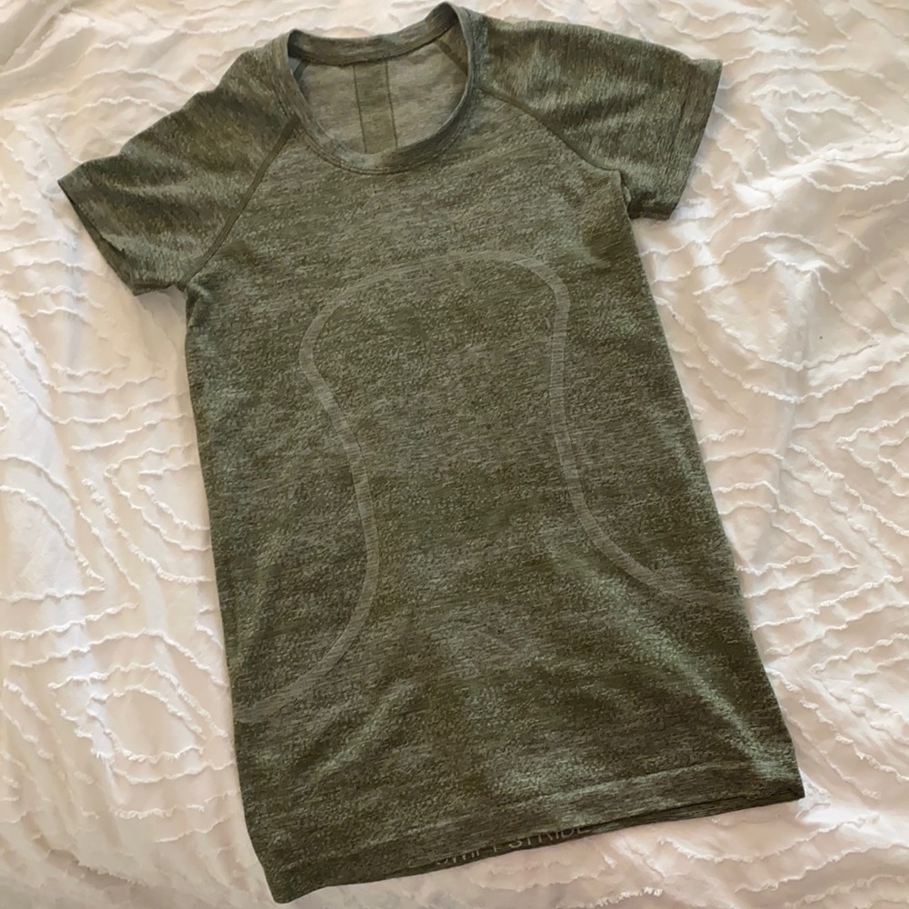 Lululemoon top